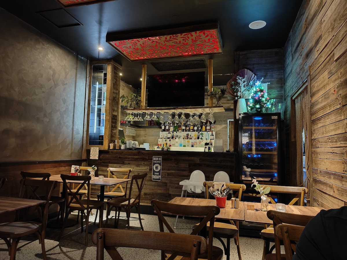 Joe's Trattoria Pizza, Pasta & Ribs-10